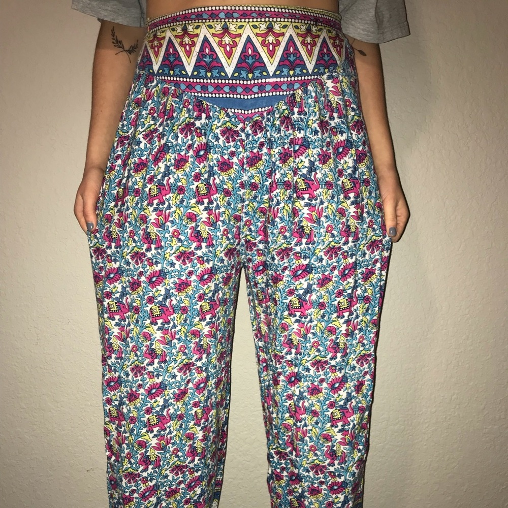 Floral/elephant print parachute pants